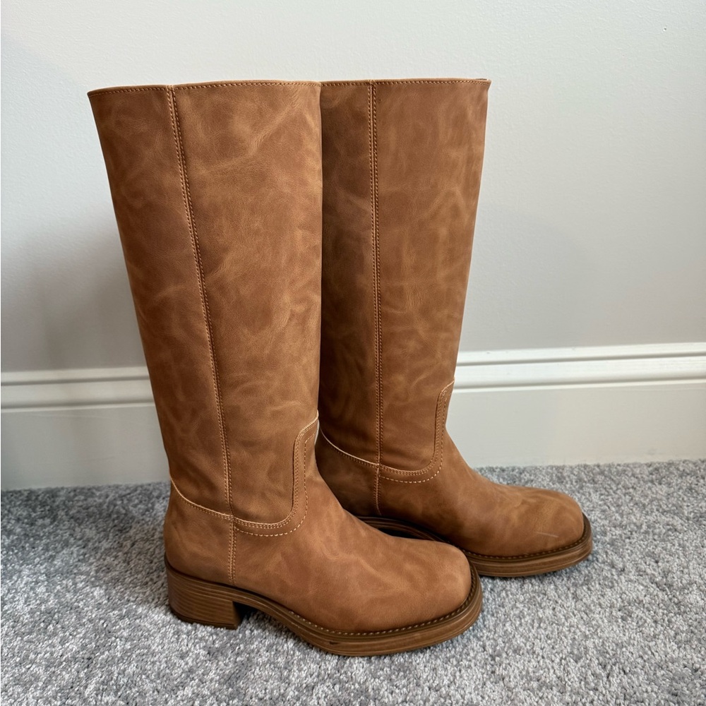 NWOB Steve Madden campus Boots